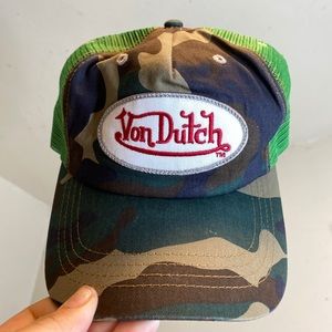 Von Dutch trucker hat